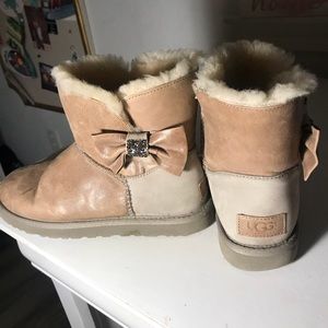 Great Condition Sparkly Bow UGGs